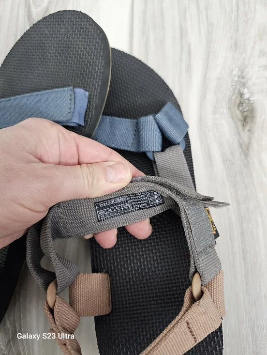 Teva Men's Black Sandals with Blue, Gray, and Pink Straps Sz 9 - Picture 7 of 8